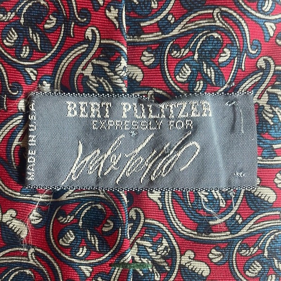 Bert Pulitzer silk tie made in the USA - Picture 7 of 8